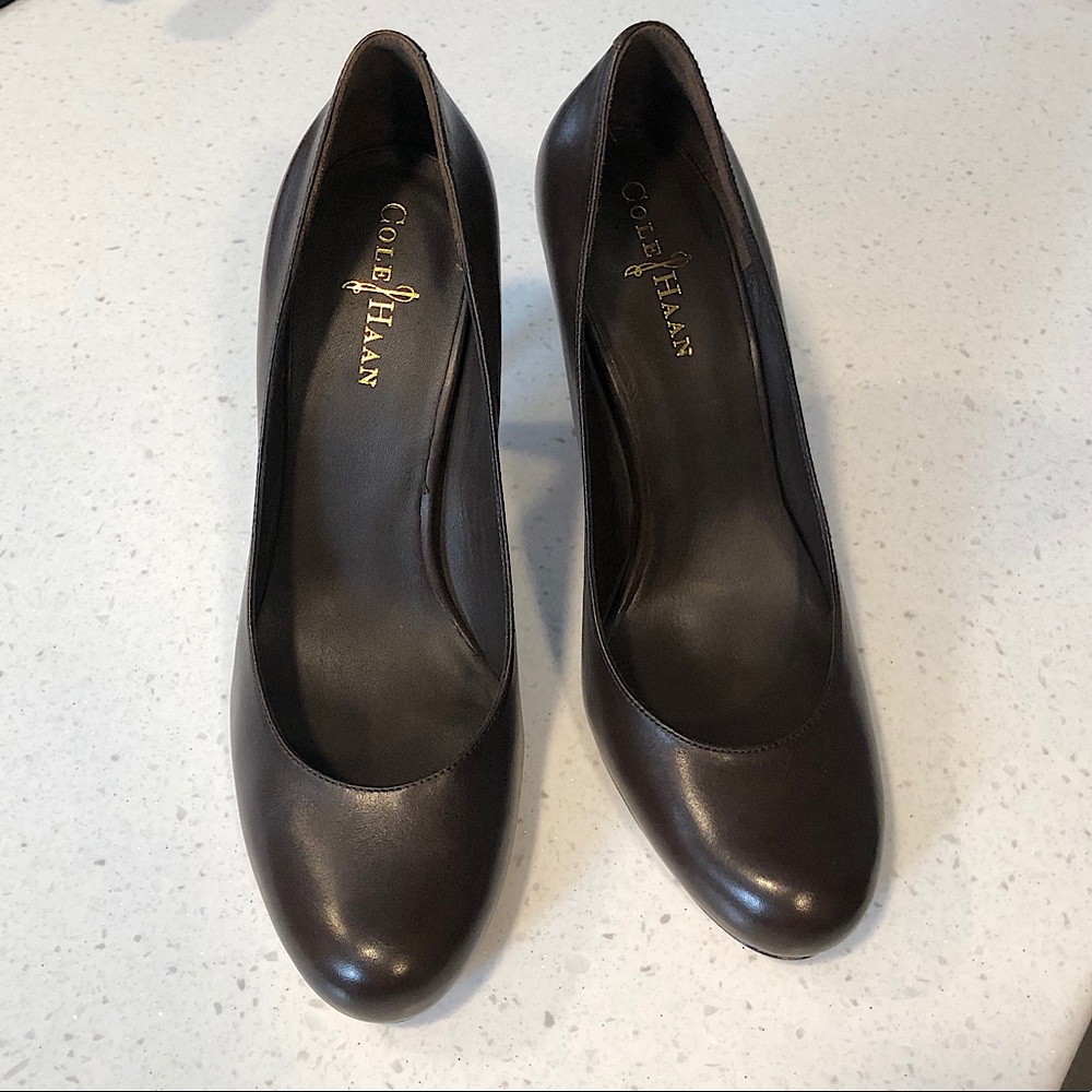 Gorgeous dark brown Cole Haan Nike Air pumps - 9.5